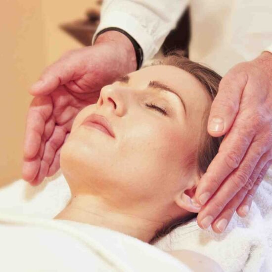 Reiki: Uma Terapia Holística para o Equilíbrio do Corpo e da Mente